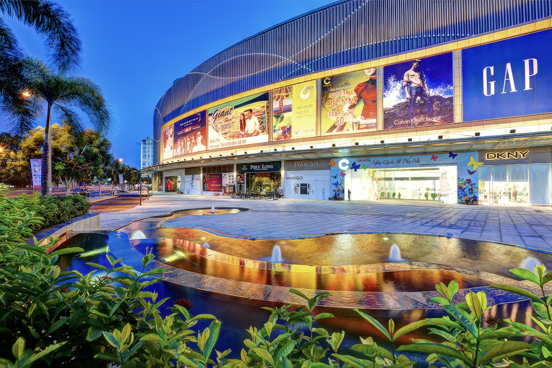 Saigon Crescent Mall 11