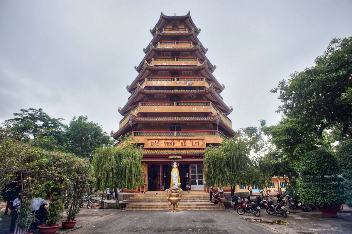 Saigon Giac Lam Pagoda 10