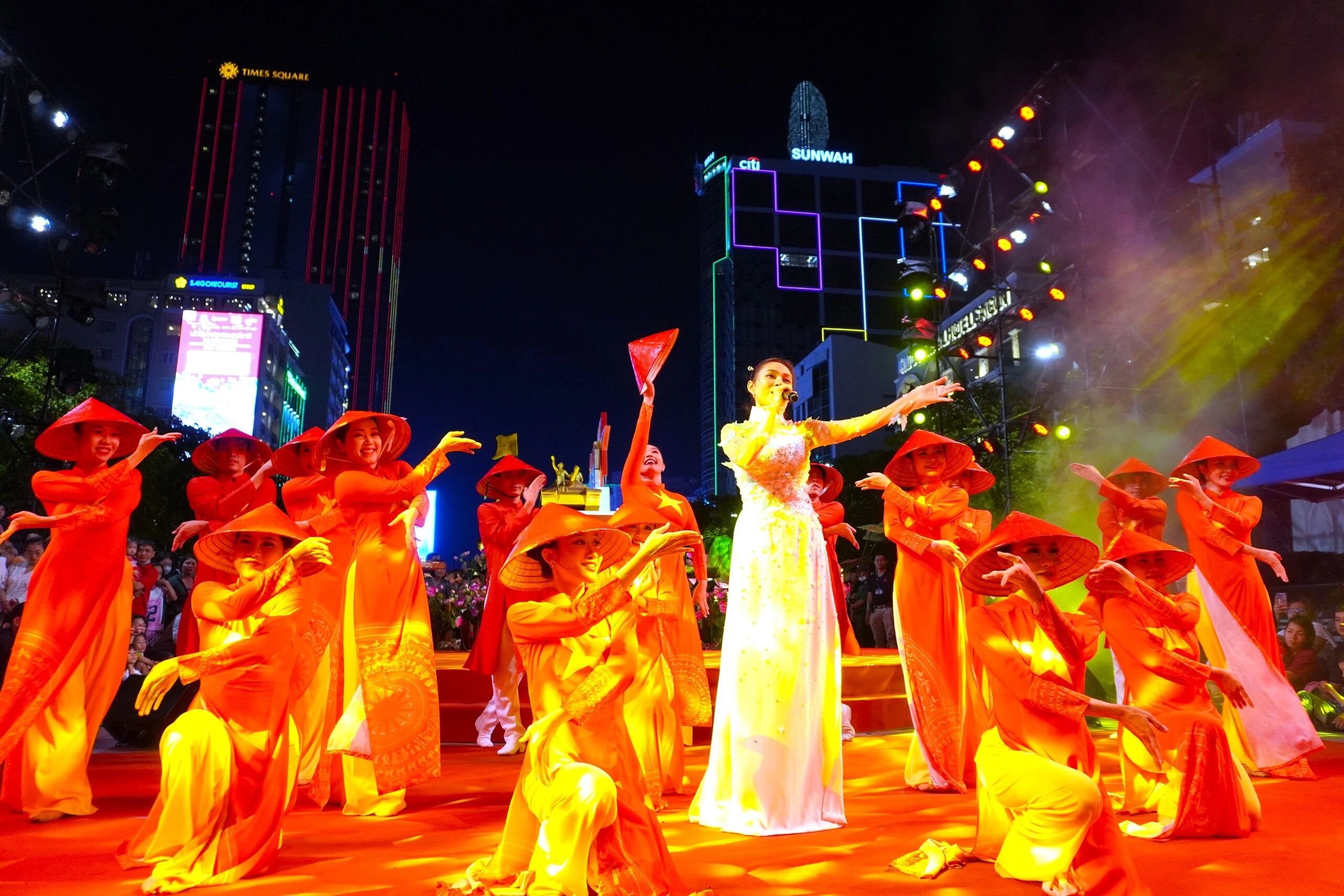 Saigon Live Music Nguyen Hue S