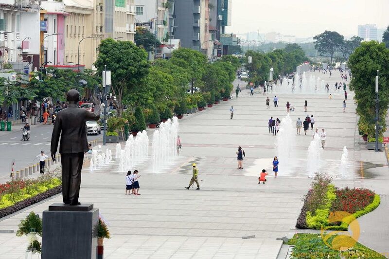 Saigon Nguyen Hue Walking Stre