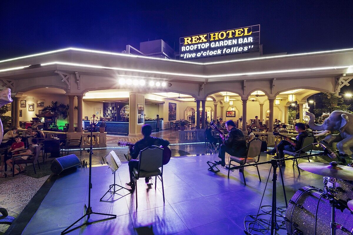 Saigon Rex Hotel Rooftop Bar 1