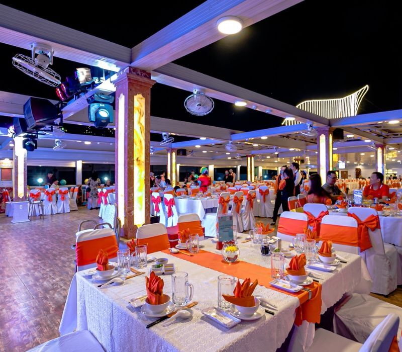 Saigon River Dinner Cruise 4