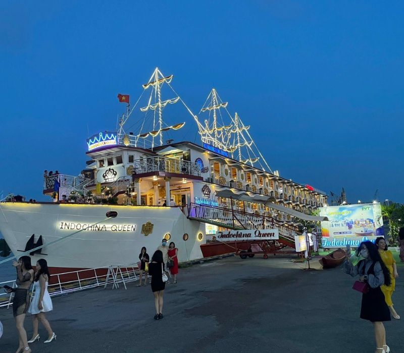 Saigon River Dinner Cruise 5
