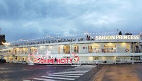 Ho Chi Minh City Private Arrival Tour: Cu Chi Tunnels & Saigon River Dinner Cruise