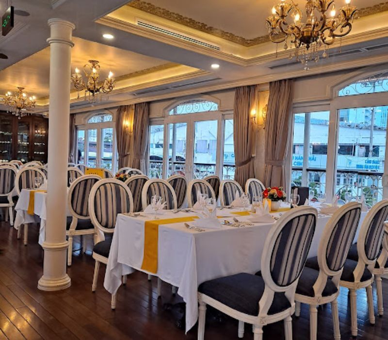 Saigon River Dinner Cruise 8