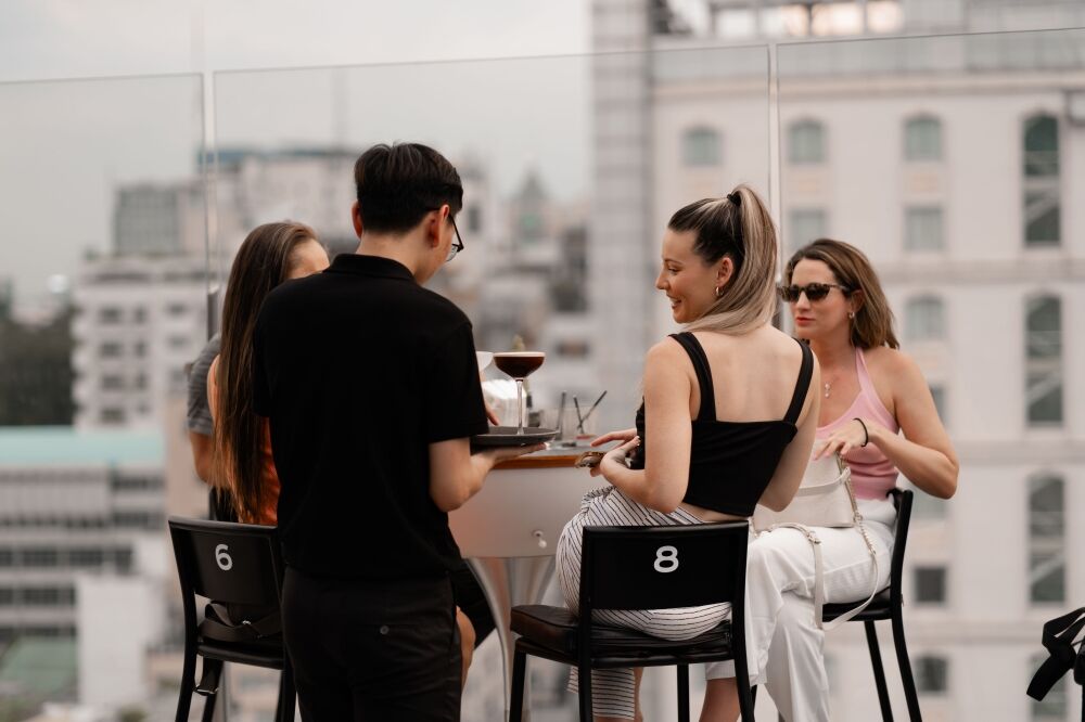 Saigon Rooftop Bar 20