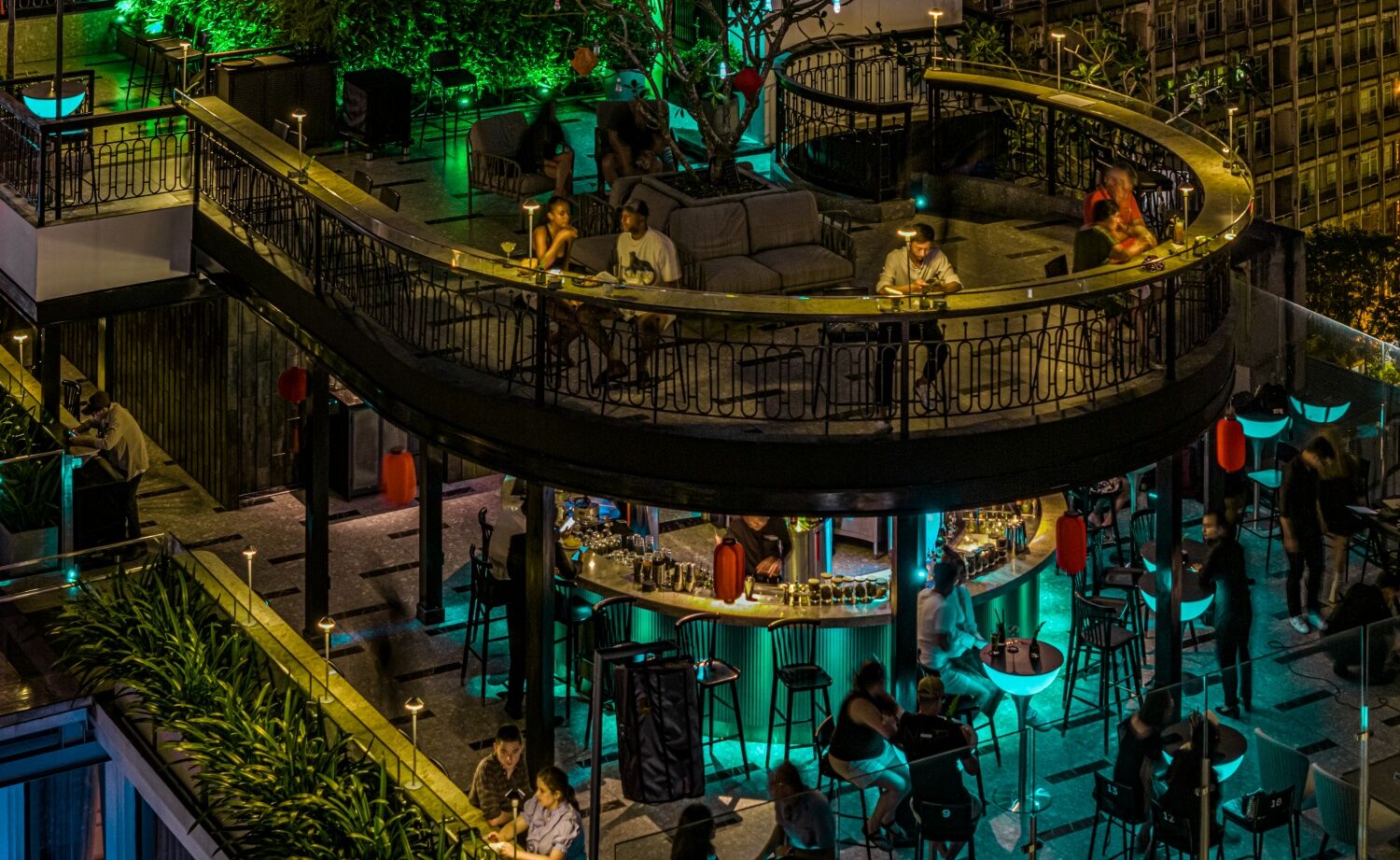 Saigon Rooftop Bar 24