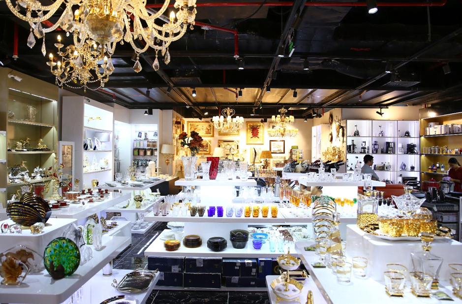 Saigon Shopping Luxury Shop 7