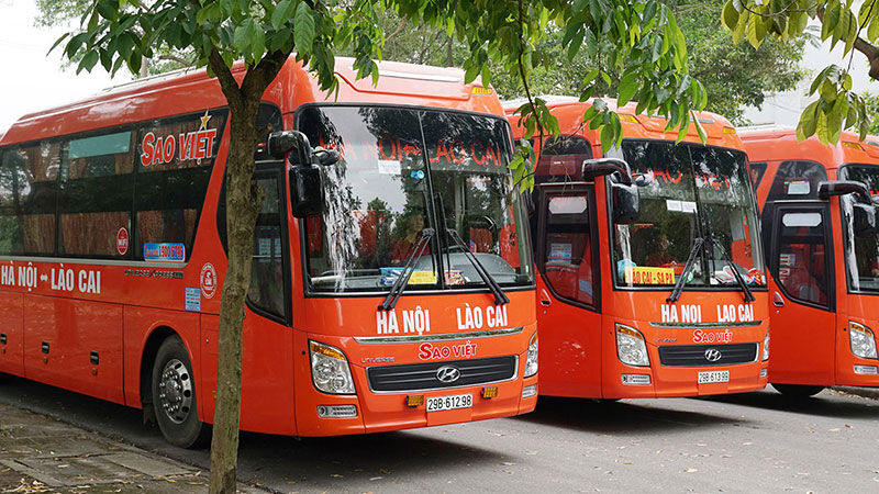Capture the affordable start of Sapa’s scenic bus journey