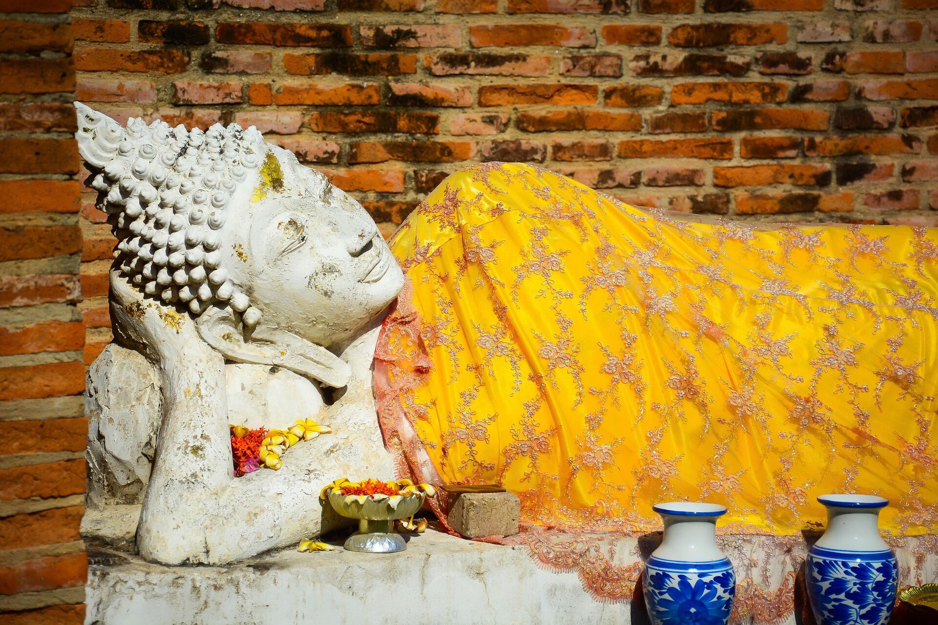 Experience Thailand’s heritage with guided tours