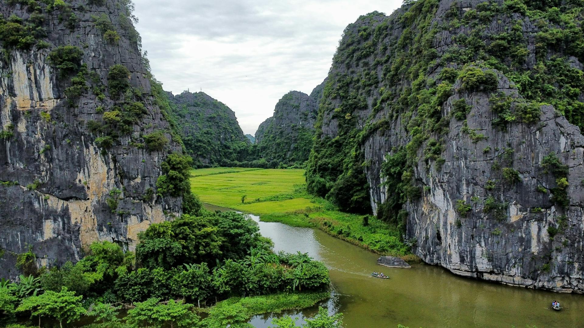 Photograph the serene spirit of Vietnam’s culture