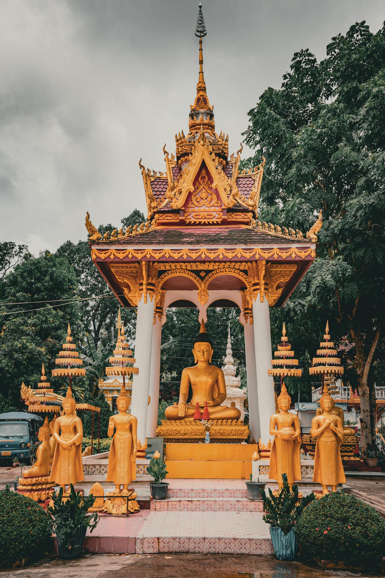 Experience Laos’ heritage with guided tours