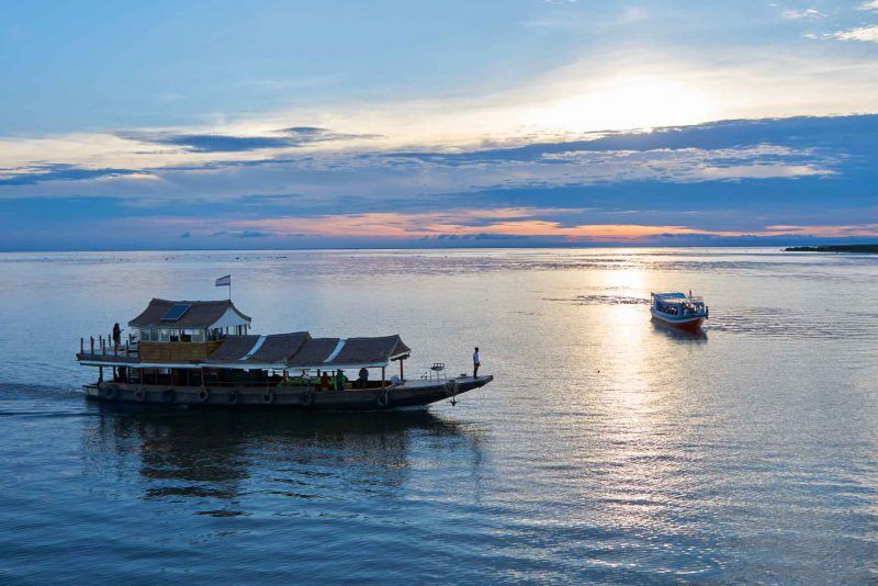 Experience life on the water in Tonle Sap’s floating communities