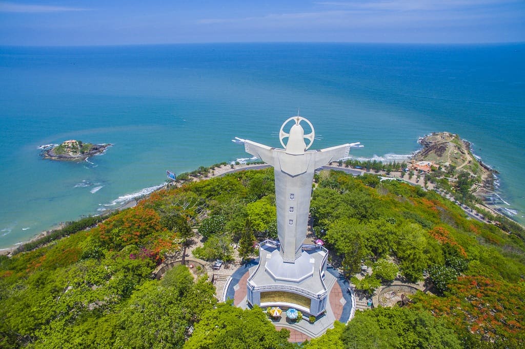 Experience Vietnam’s heritage with guided tours